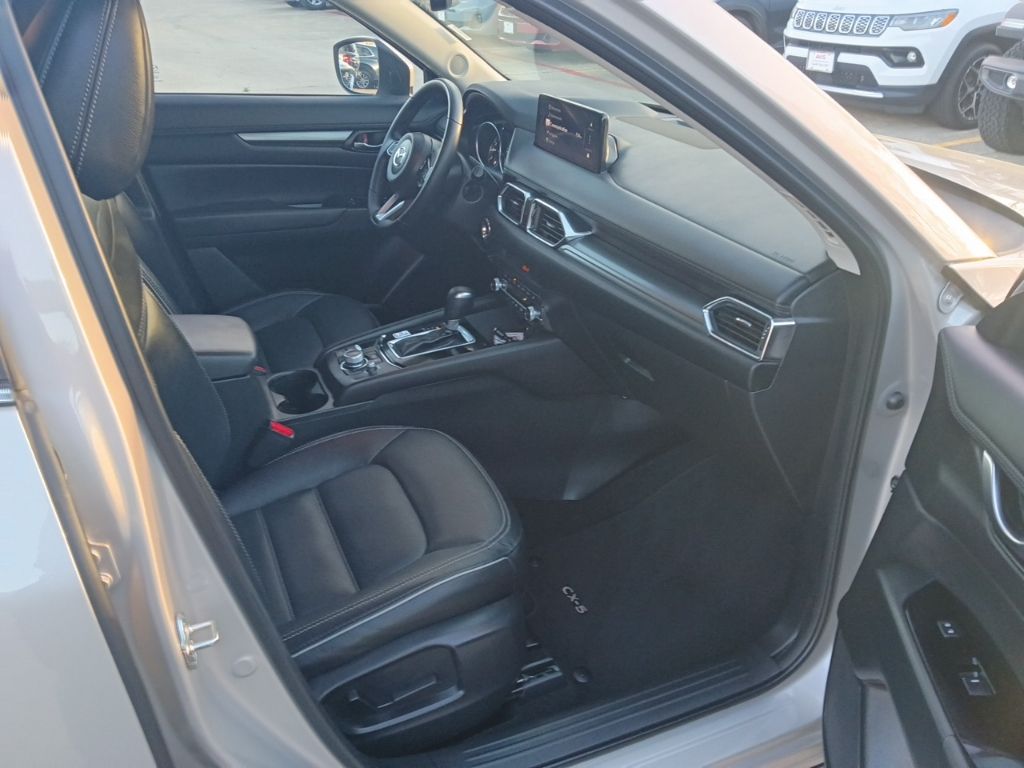 Thumbnail: 2025 Mazda CX-5 - 9