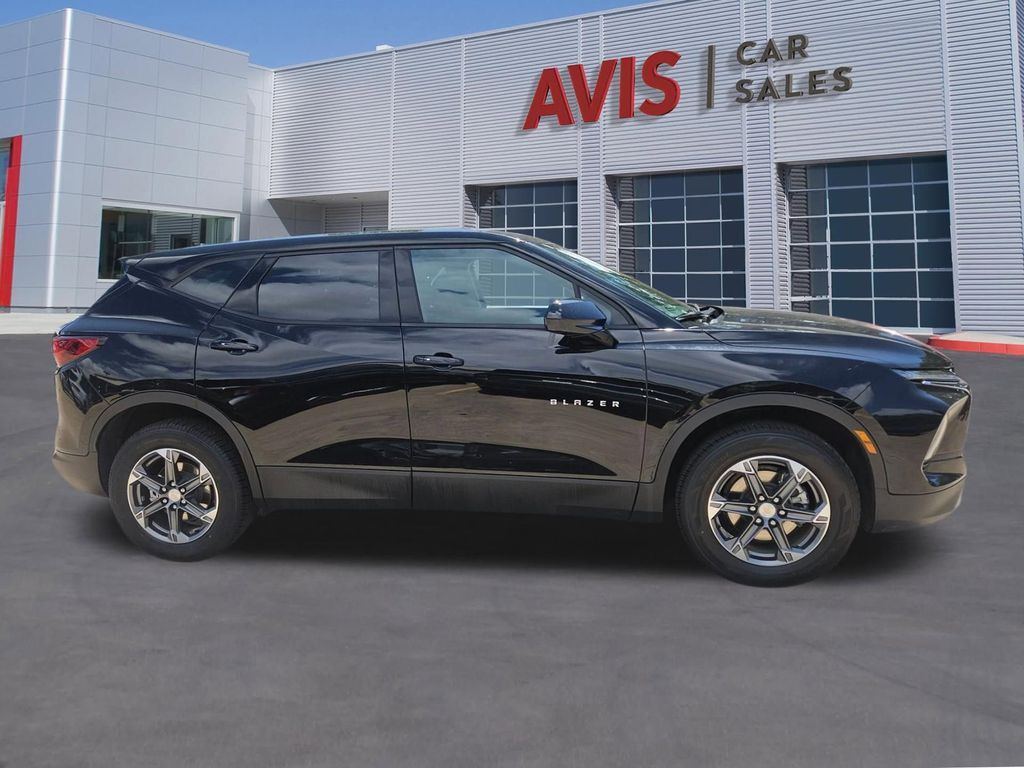 Thumbnail: 2025 Chevrolet Blazer - 7