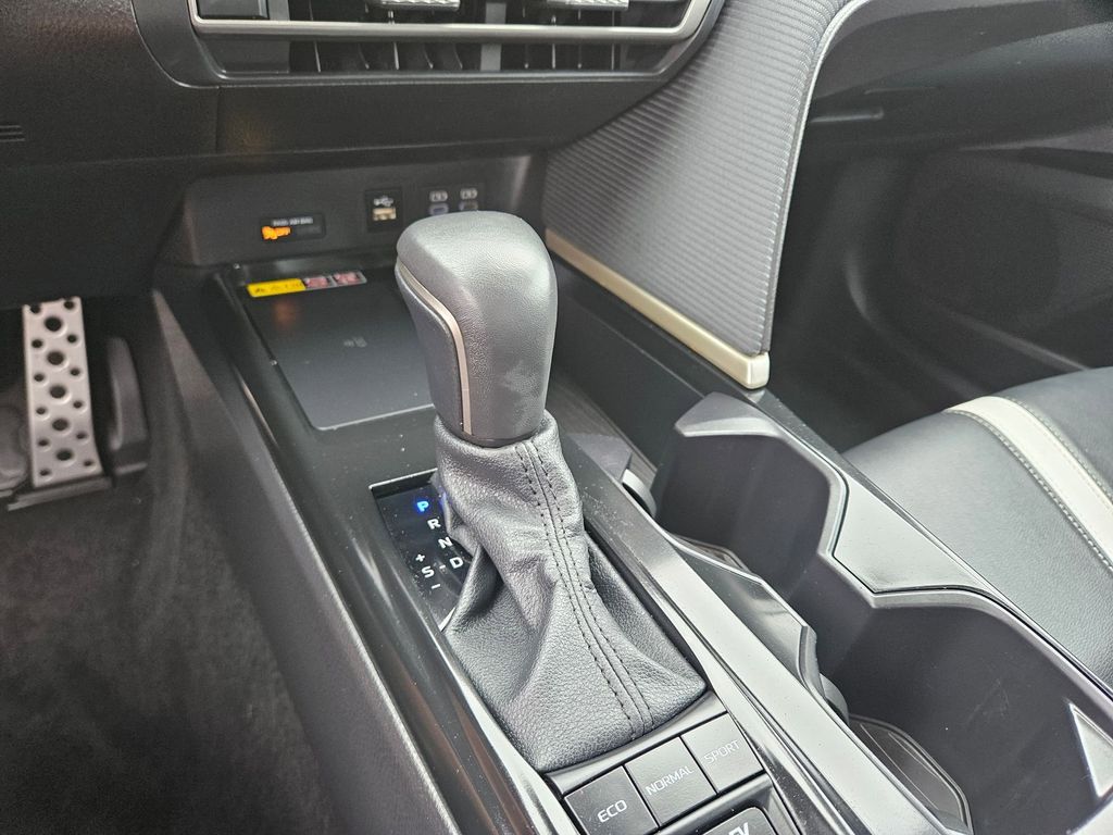 Thumbnail: 2025 Toyota Camry - 28