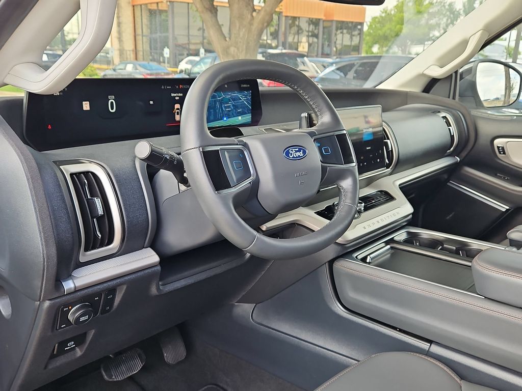 Thumbnail: 2025 Ford Expedition - 15
