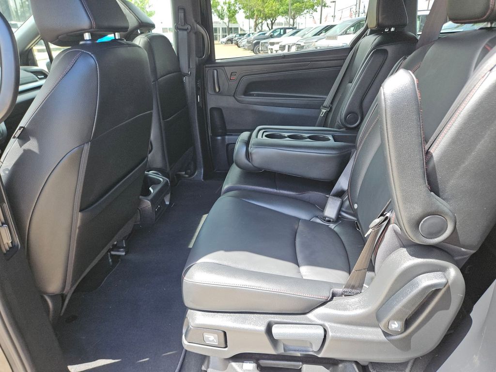 Thumbnail: 2025 Honda Odyssey - 27