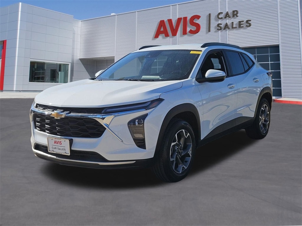 2025 Chevrolet Trax LT's photo