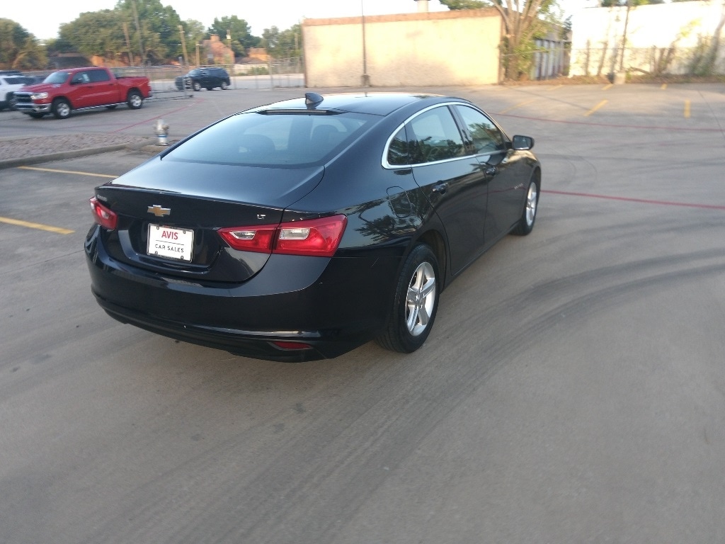 Thumbnail: 2023 Chevrolet Malibu - 6