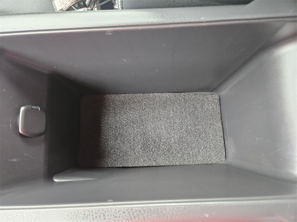 Thumbnail: 2025 Toyota Camry - 30