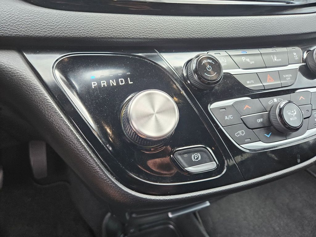 Thumbnail: 2025 Chrysler Pacifica - 29