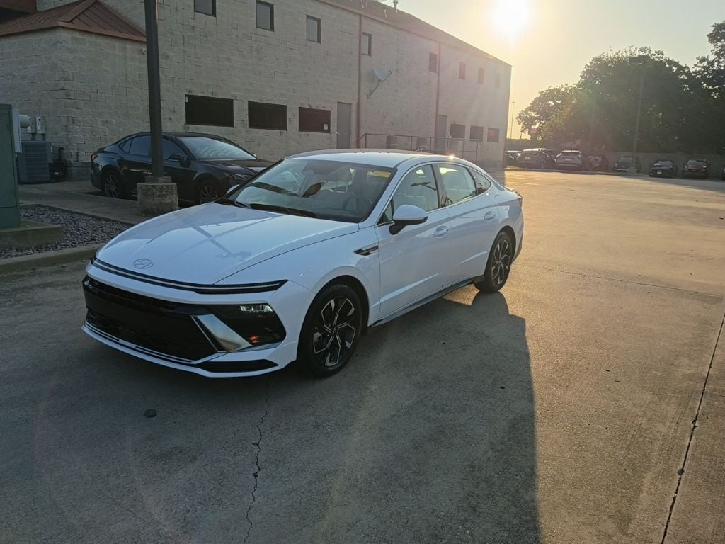 2025 Hyundai Sonata's photo