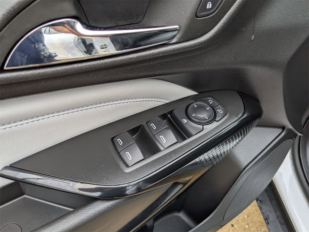 Thumbnail: 2025 Chevrolet Trax - 14