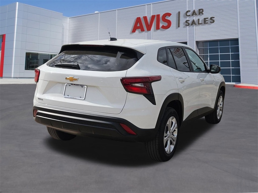 Thumbnail: 2025 Chevrolet Trax - 6