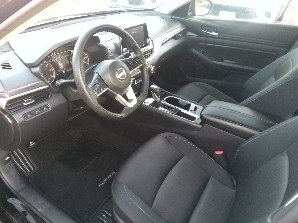 Thumbnail: 2024 Nissan Altima - 9