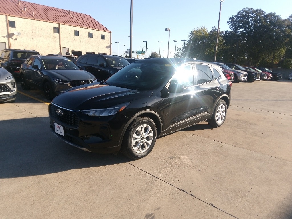 Certified 2025 Ford Escape Active SUV