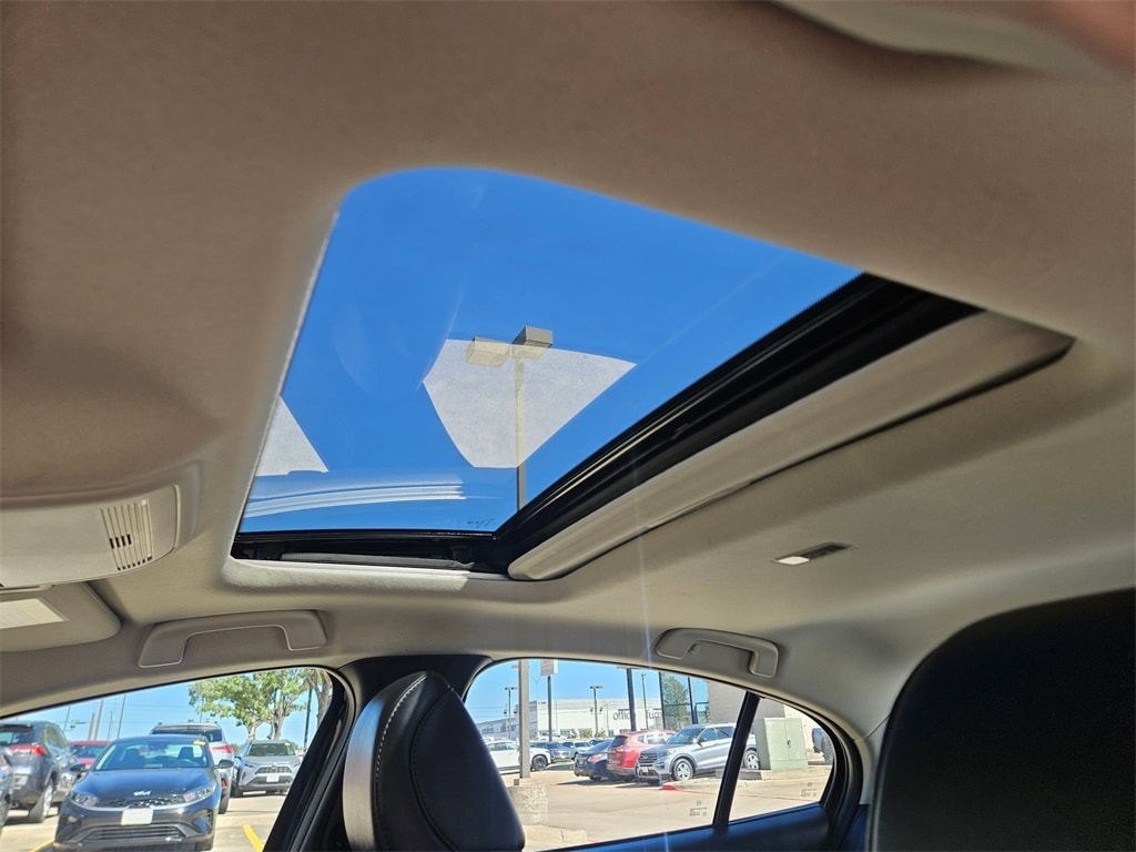 Thumbnail: 2025 Mazda Mazda3 - 22