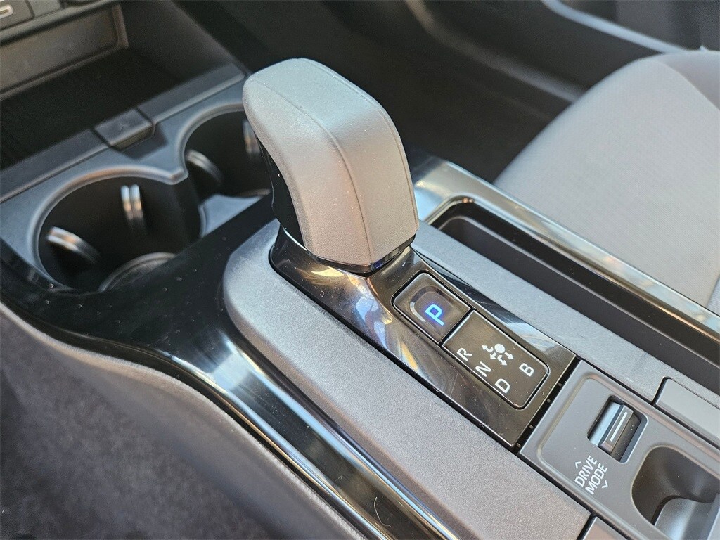 Thumbnail: 2025 Toyota Prius - 25