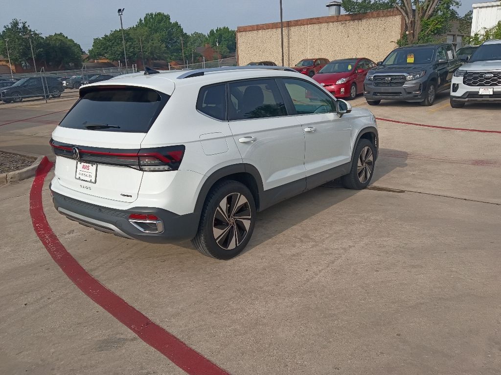 Thumbnail: 2025 Volkswagen Taos - 7