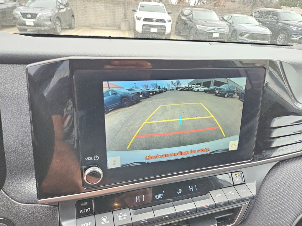 Thumbnail: 2025 Toyota Camry - 22