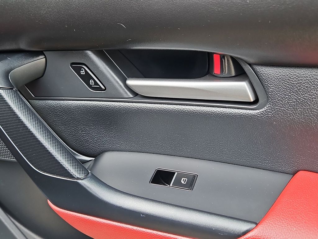 Thumbnail: 2025 Mazda CX-50 - 33