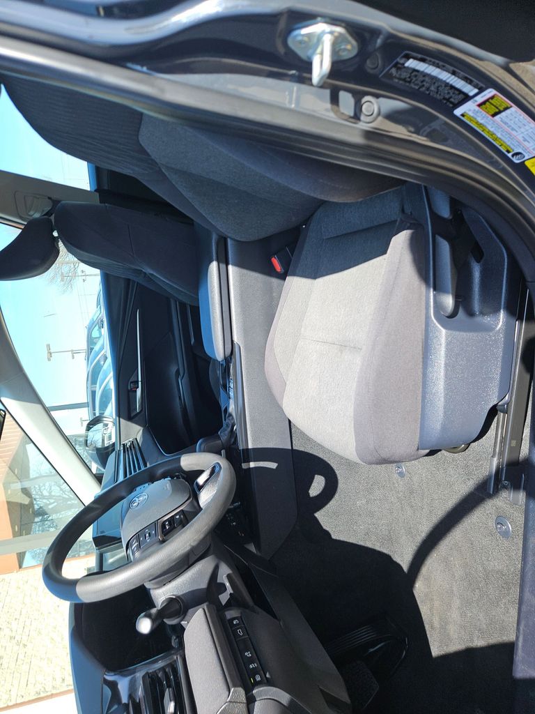 Thumbnail: 2025 Toyota Camry - 11