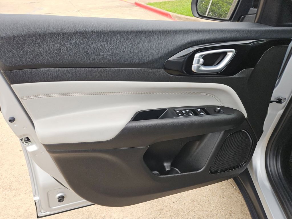 Thumbnail: 2025 Jeep Compass - 14
