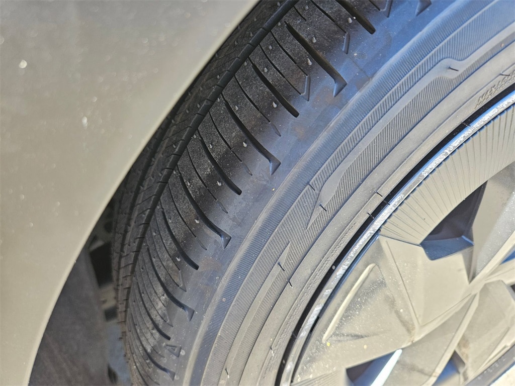 Thumbnail: 2025 Toyota Prius - 29