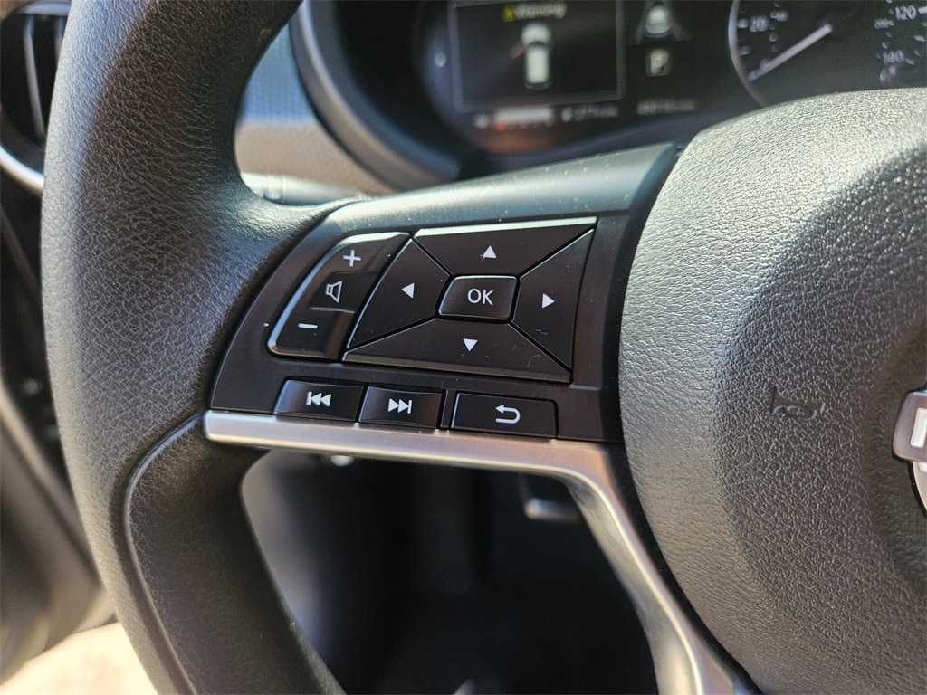 Thumbnail: 2024 Nissan Kicks - 24