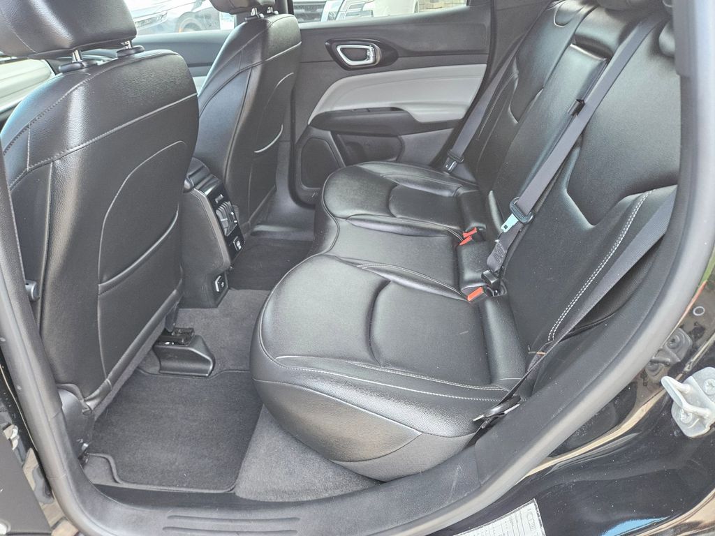 Thumbnail: 2025 Jeep Compass - 27