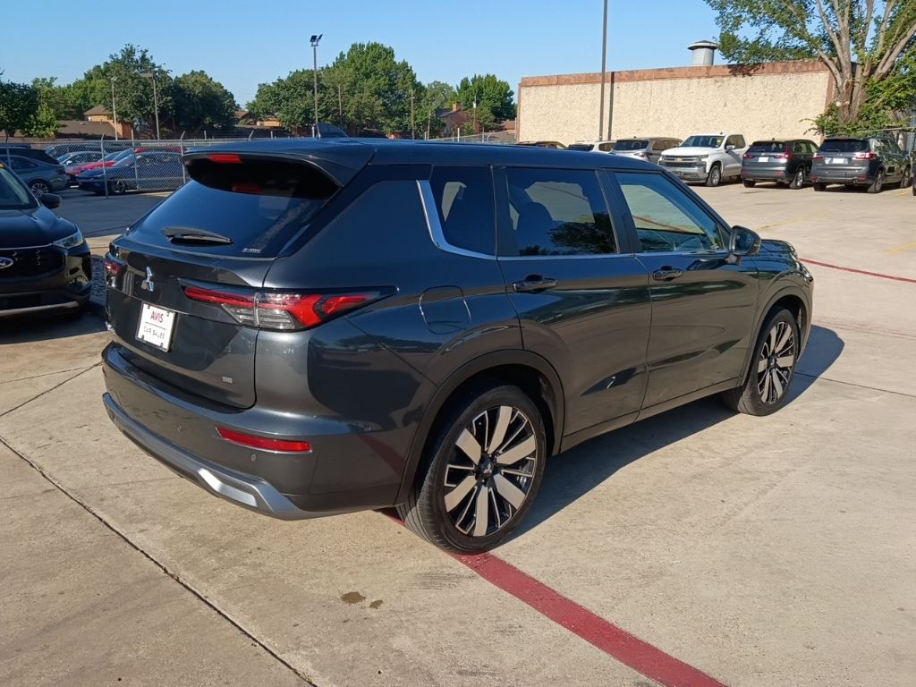 Thumbnail: 2025 Mitsubishi Outlander - 7