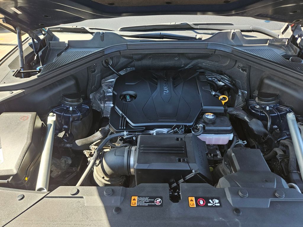 Thumbnail: 2024 Genesis GV80 - 21