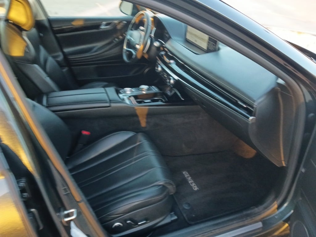 Thumbnail: 2023 Genesis G80 - 8