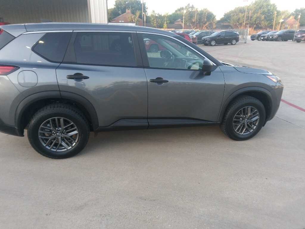 Thumbnail: 2023 Nissan Rogue - 7