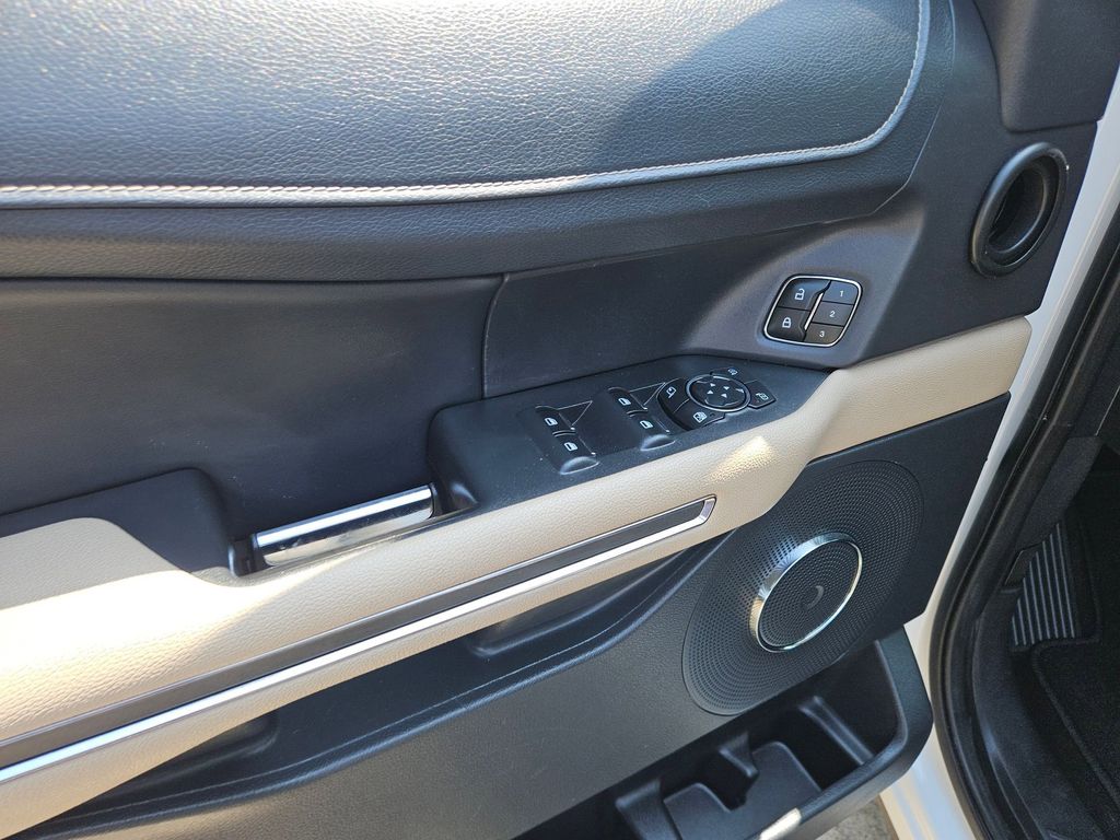 Thumbnail: 2023 Ford Expedition MAX - 15