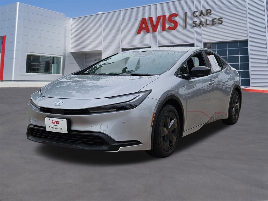 2025 Toyota Prius Limited's photo