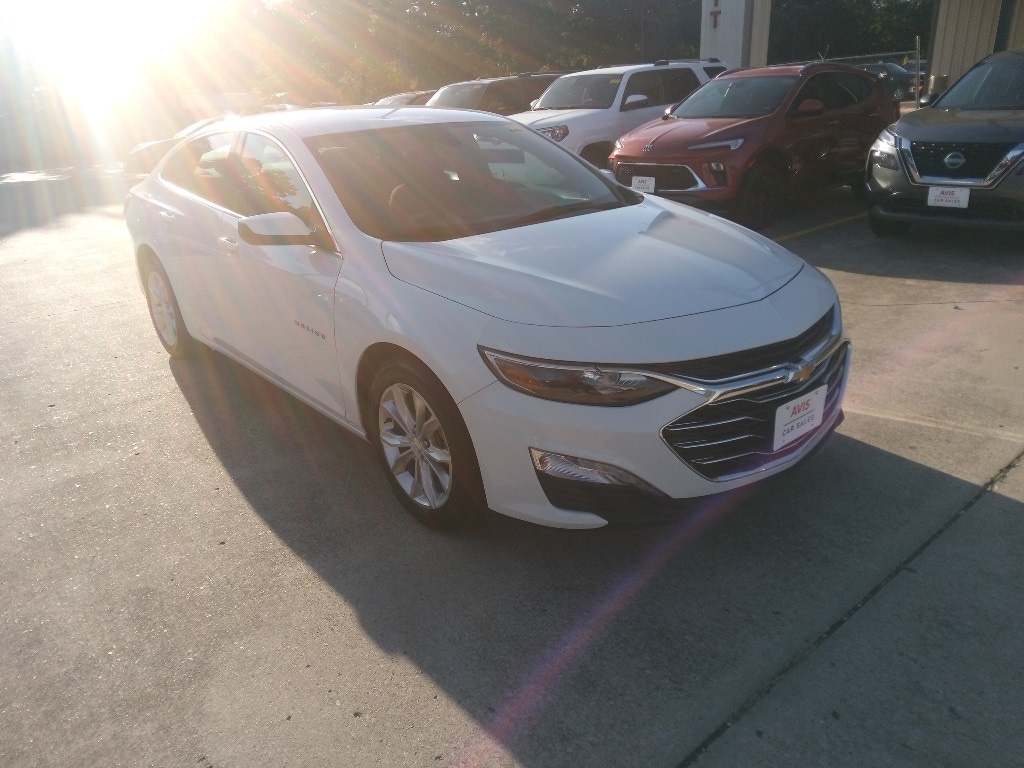Thumbnail: 2023 Chevrolet Malibu - 3