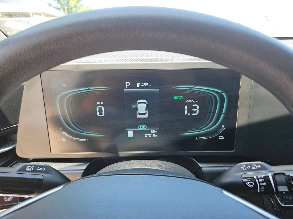 Thumbnail: 2025 Kia Niro - 19