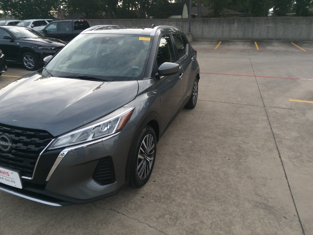Thumbnail: 2024 Nissan Kicks - 1