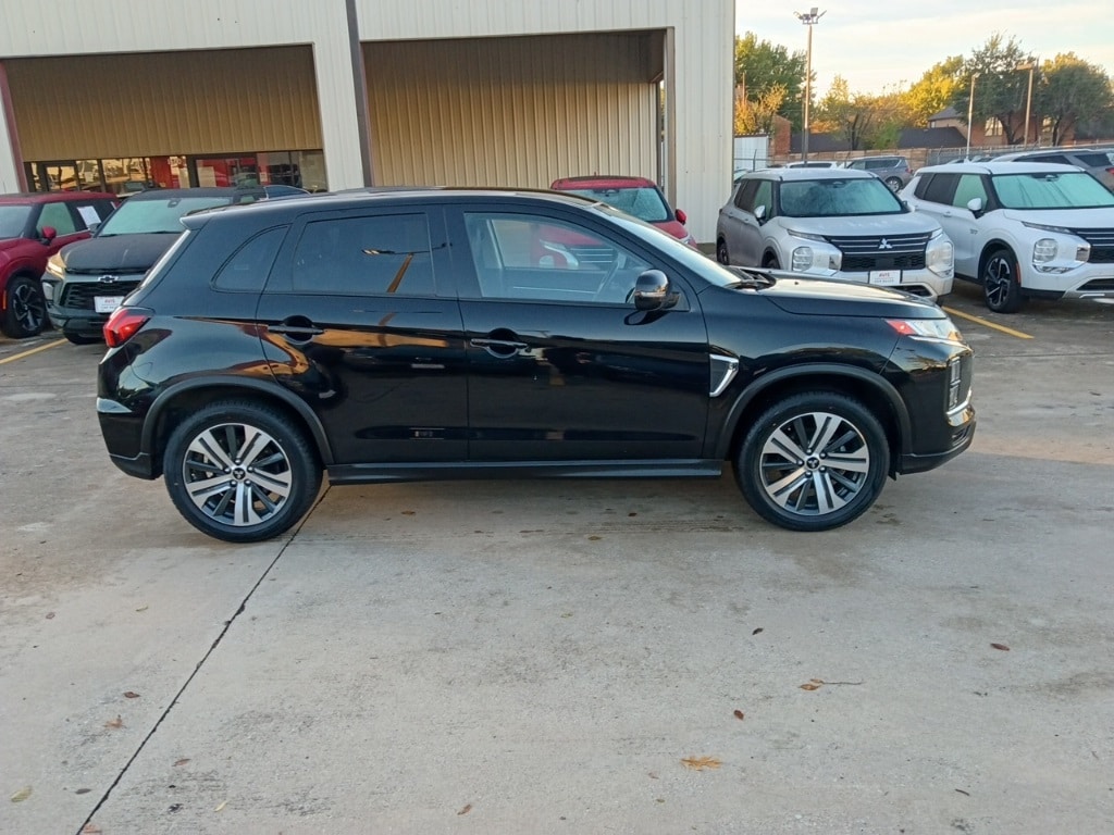 Thumbnail: 2024 Mitsubishi Outlander Sport - 7