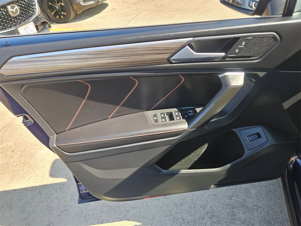 Thumbnail: 2024 Volkswagen Tiguan - 13