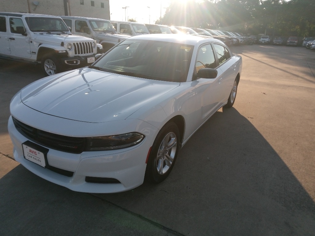 2023 Dodge Charger SXT Hero Image