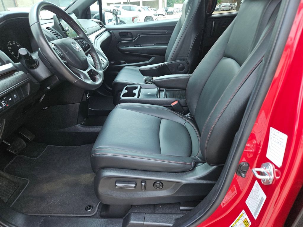 Thumbnail: 2025 Honda Odyssey - 11