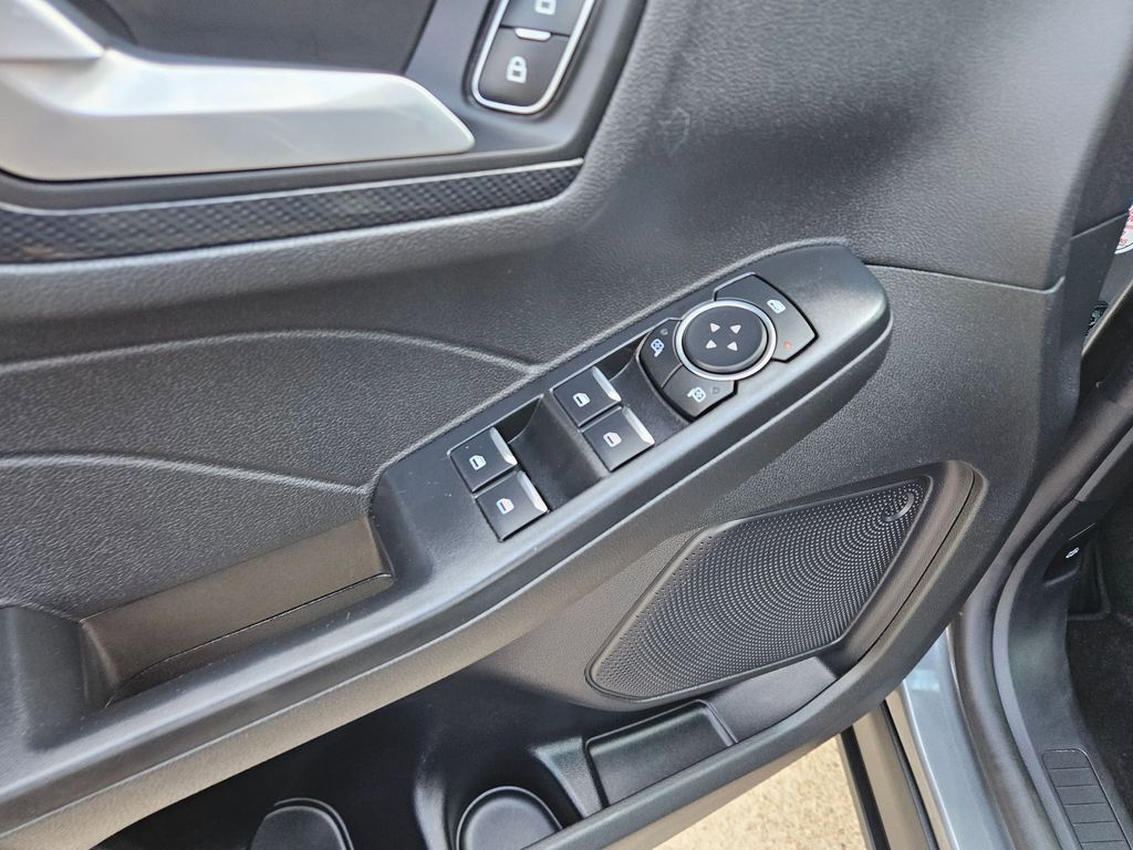 Thumbnail: 2025 Ford Escape - 15