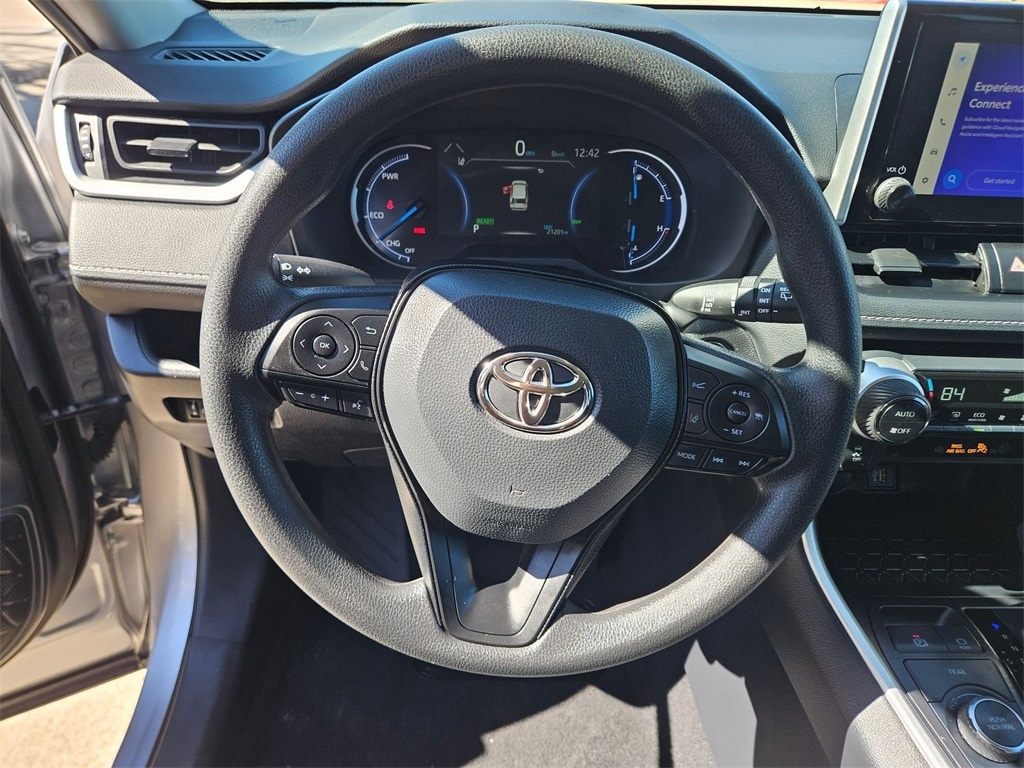 Thumbnail: 2025 Toyota RAV4 - 18