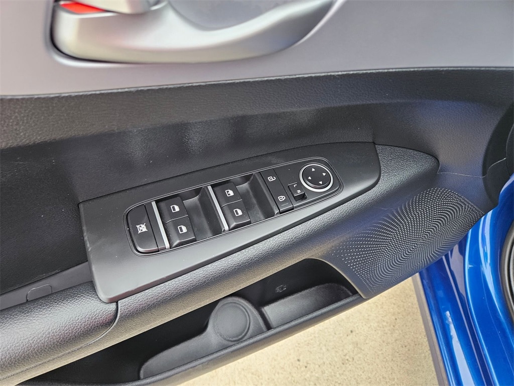 Thumbnail: 2024 Kia Forte - 15