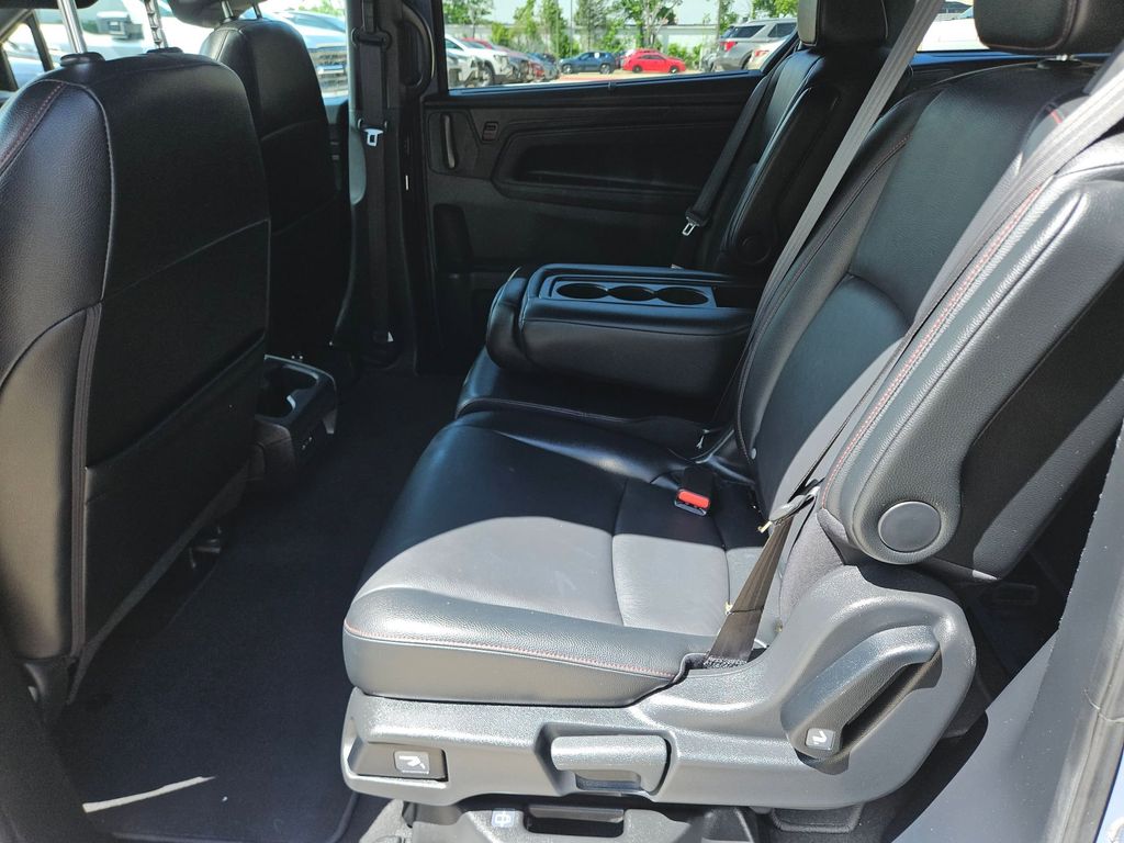 Thumbnail: 2025 Honda Odyssey - 28