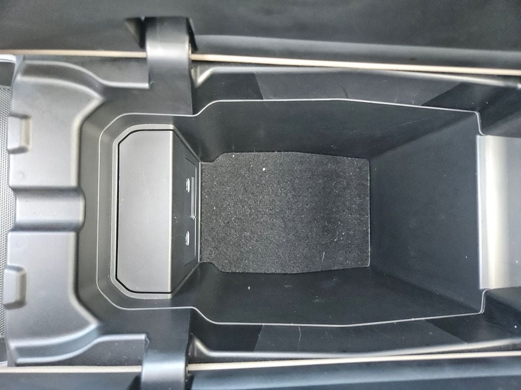 Thumbnail: 2025 Mazda CX-50 - 30