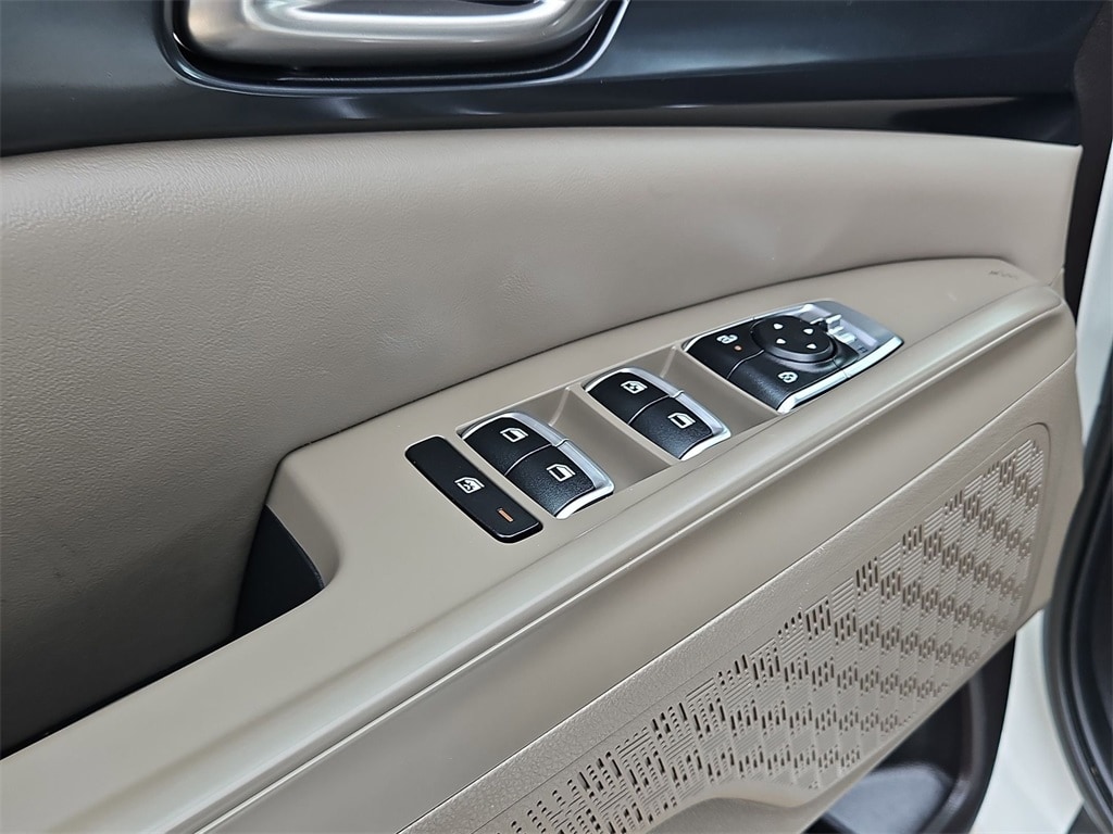 Thumbnail: 2025 Kia Carnival - 13