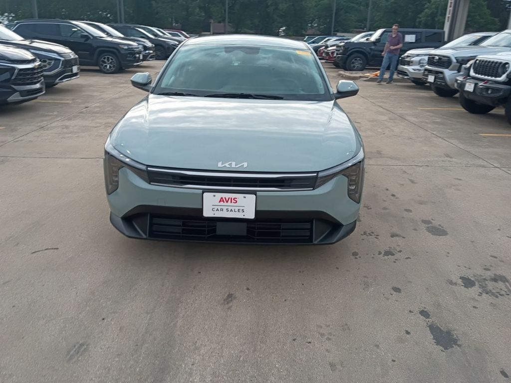 Thumbnail: 2025 Kia K4 - 5