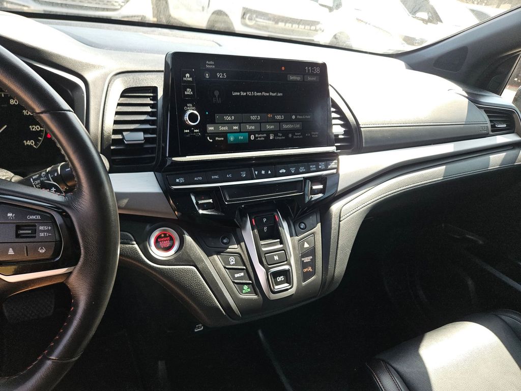 Thumbnail: 2025 Honda Odyssey - 19