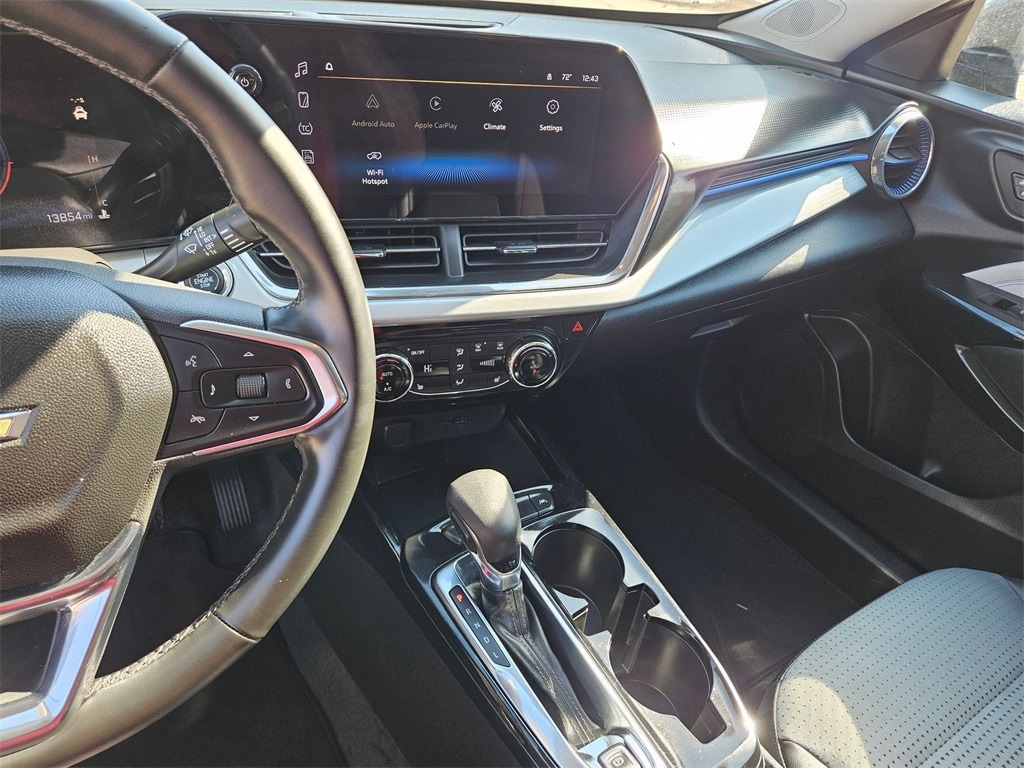 Thumbnail: 2025 Chevrolet Trax - 20