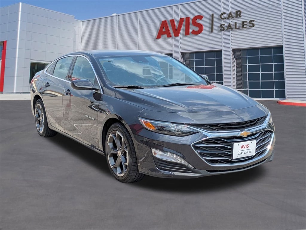 Thumbnail: 2023 Chevrolet Malibu - 3