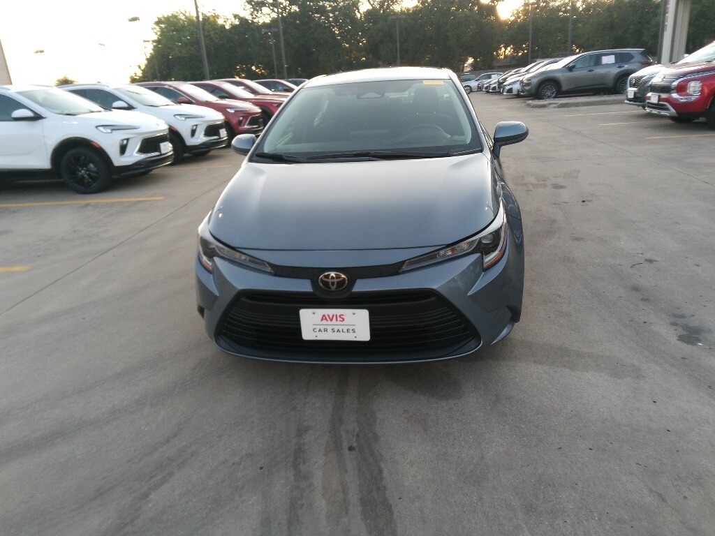 2024 Toyota Corolla LE photo 2