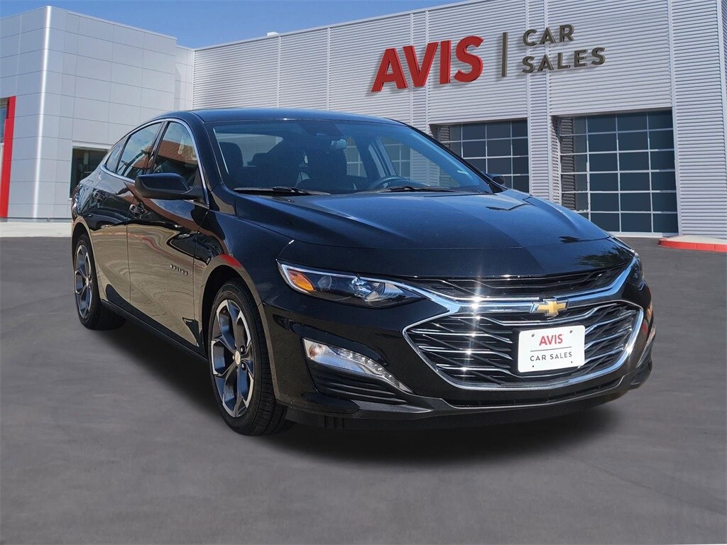 2024 Chevrolet Malibu 1LT photo 3