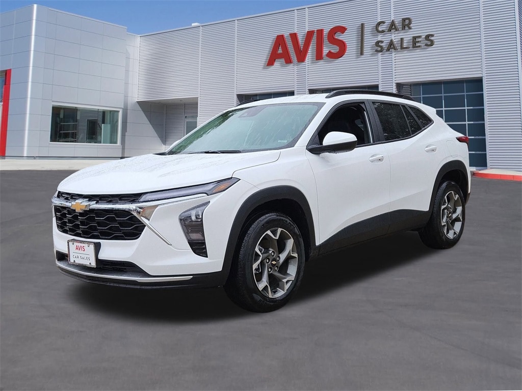 Thumbnail: 2025 Chevrolet Trax - 1